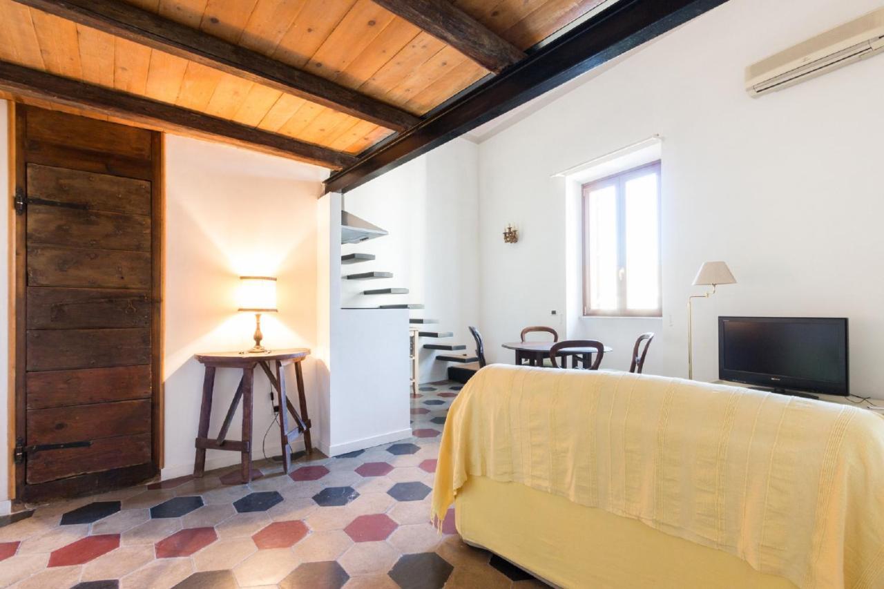 Sunny Navona Square Appartement *